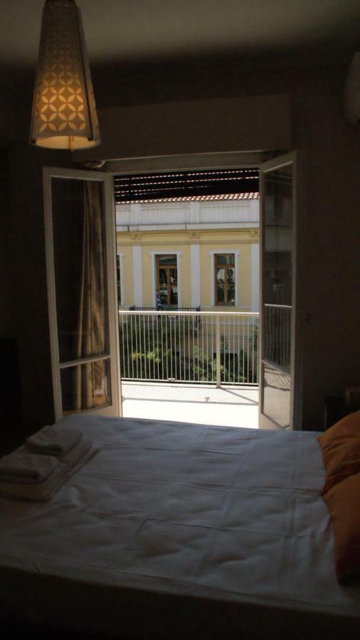 אתונה The Victoria Square Exceptional Apartments מראה חיצוני תמונה